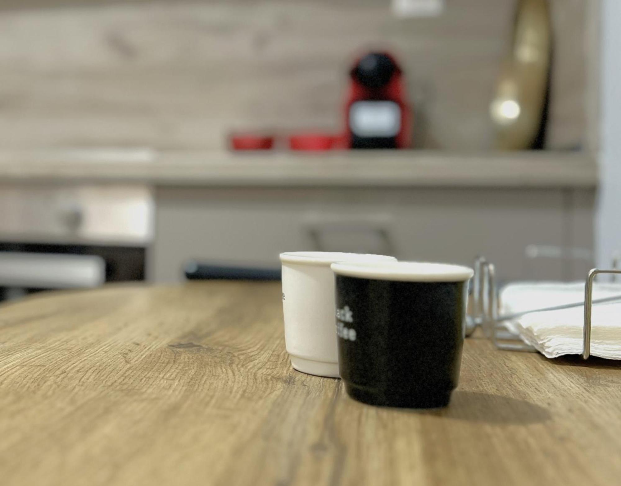 Spacetwo "Downtown Chill" By #Gimispace Lux Apt Thessaloníki Eksteriør billede